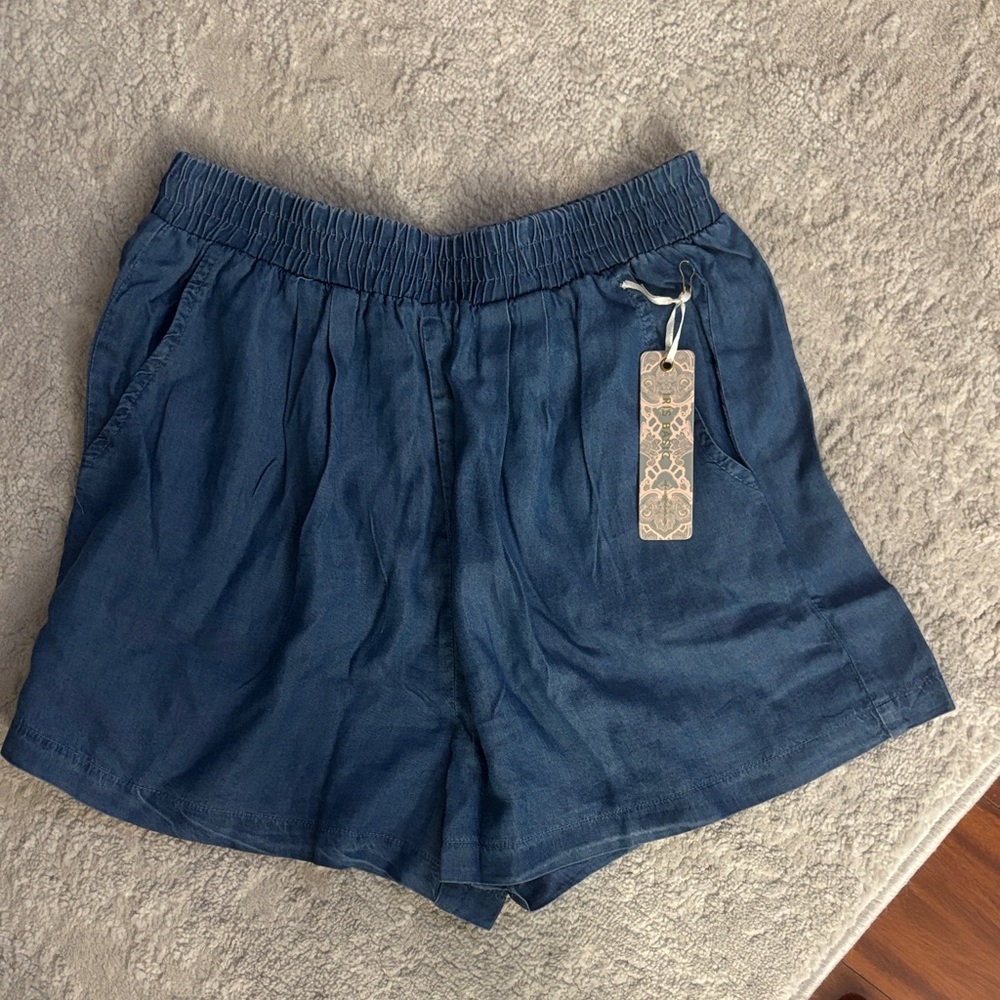 NWT. High Waist small Blue Women's Shorts